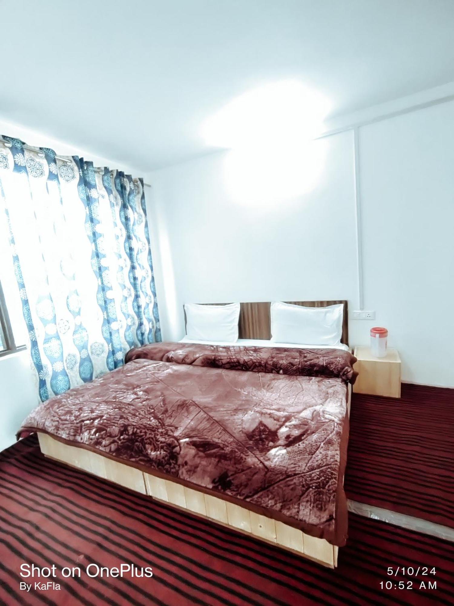 New Heaven Rose Hotell Pahalgām Eksteriør bilde